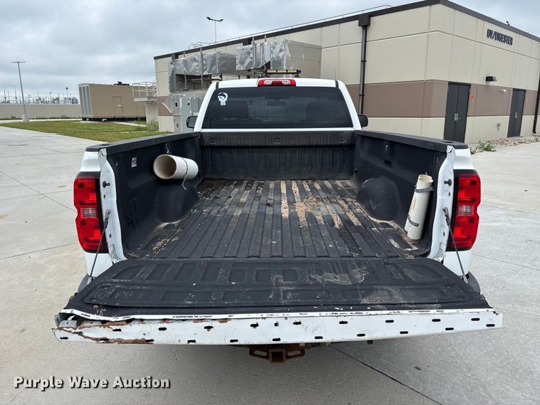 image for item NM9892 2014 Chevrolet Silverado 1500 pickup truck