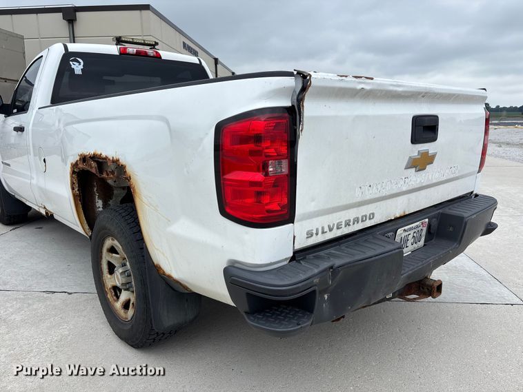 image for item NM9892 2014 Chevrolet Silverado 1500 pickup truck