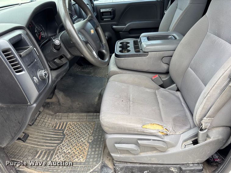image for item NM9892 2014 Chevrolet Silverado 1500 pickup truck