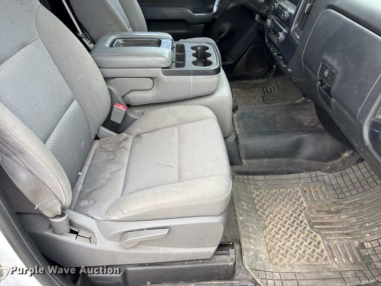 image for item NM9892 2014 Chevrolet Silverado 1500 pickup truck