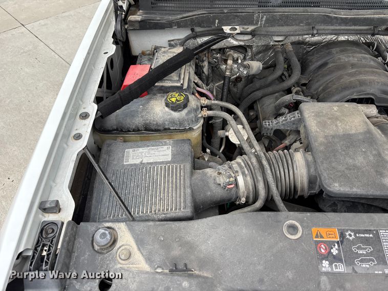 image for item NM9892 2014 Chevrolet Silverado 1500 pickup truck