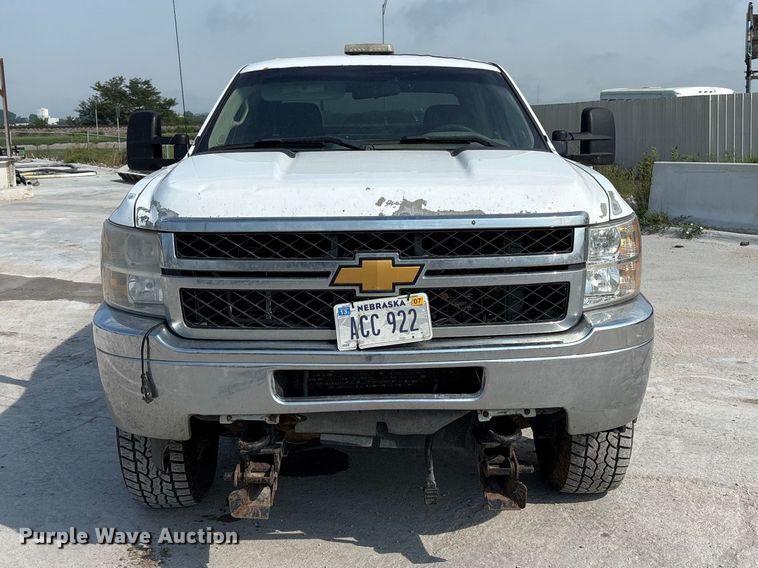 image for item NM9916 2014 Chevrolet Silverado 2500HD Crew Cab pickup truck