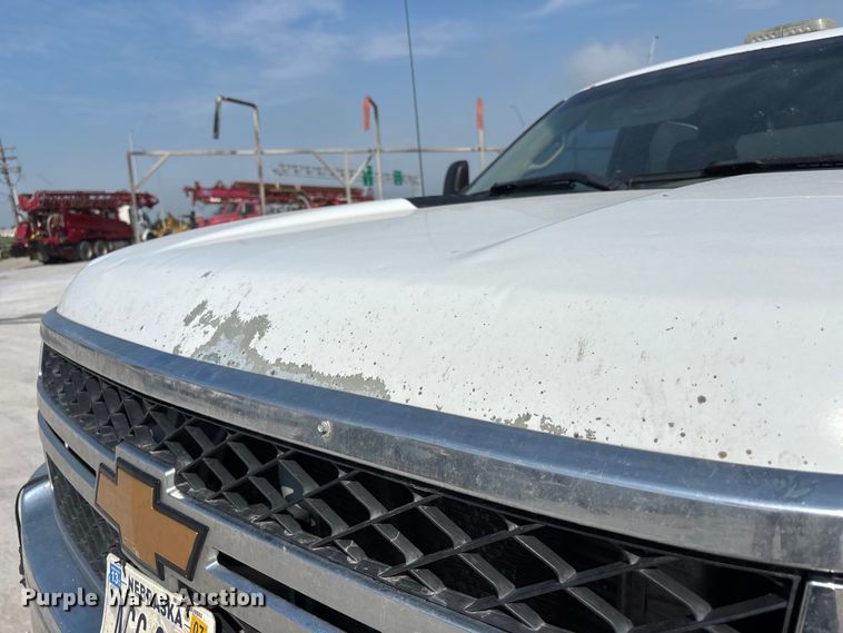 image for item NM9916 2014 Chevrolet Silverado 2500HD Crew Cab pickup truck