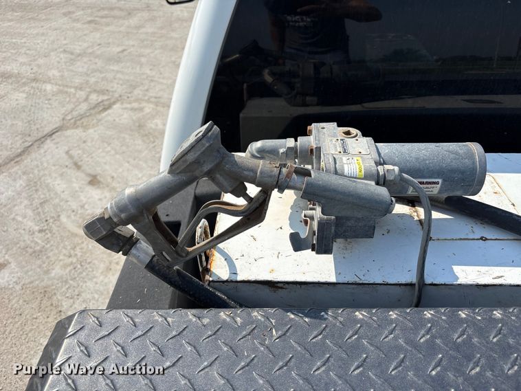 image for item NM9916 2014 Chevrolet Silverado 2500HD Crew Cab pickup truck