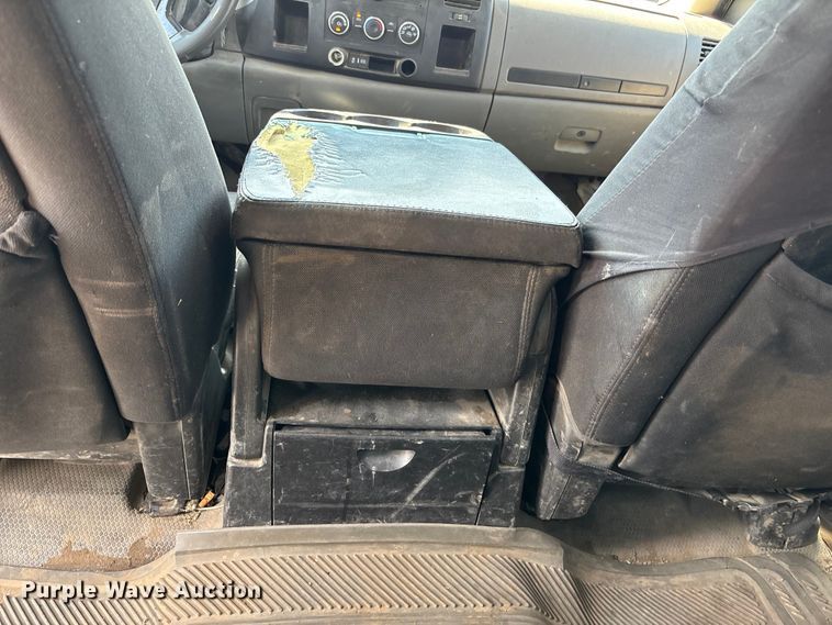 image for item NM9916 2014 Chevrolet Silverado 2500HD Crew Cab pickup truck