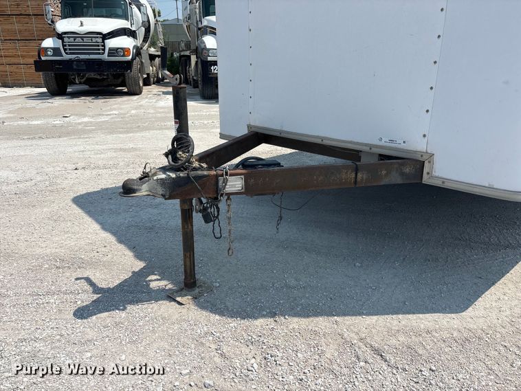 image for item NM9919 2000 Haulmark TS714TA enclosed cargo trailer