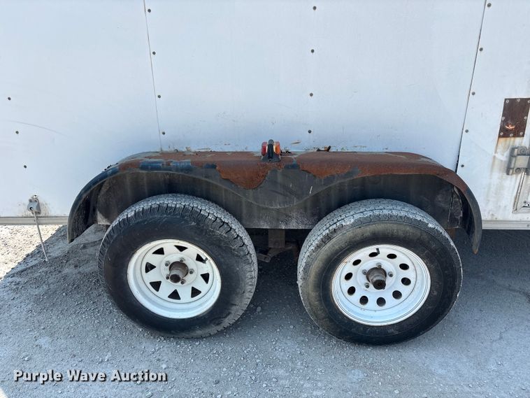 image for item NM9919 2000 Haulmark TS714TA enclosed cargo trailer