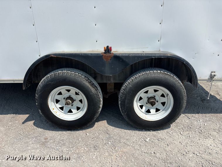 image for item NM9919 2000 Haulmark TS714TA enclosed cargo trailer