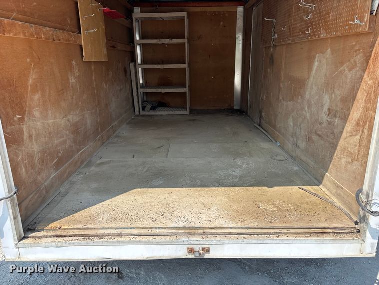 image for item NM9919 2000 Haulmark TS714TA enclosed cargo trailer