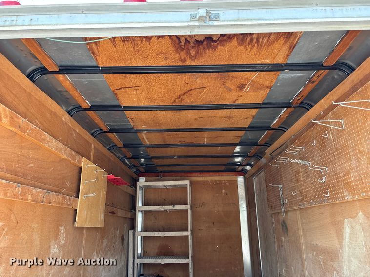 image for item NM9919 2000 Haulmark TS714TA enclosed cargo trailer