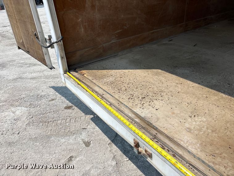 image for item NM9919 2000 Haulmark TS714TA enclosed cargo trailer