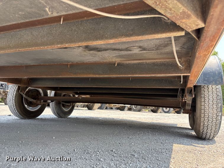 image for item NM9919 2000 Haulmark TS714TA enclosed cargo trailer