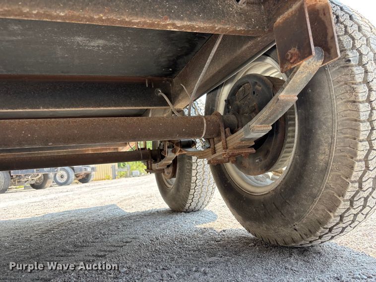 image for item NM9919 2000 Haulmark TS714TA enclosed cargo trailer