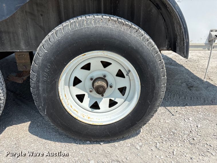 image for item NM9919 2000 Haulmark TS714TA enclosed cargo trailer
