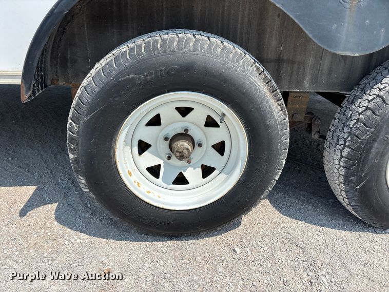 image for item NM9919 2000 Haulmark TS714TA enclosed cargo trailer