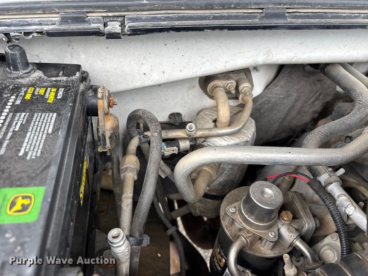 image for item NM9941 2005 Chevrolet Silverado 3500 utility bed pickup truck