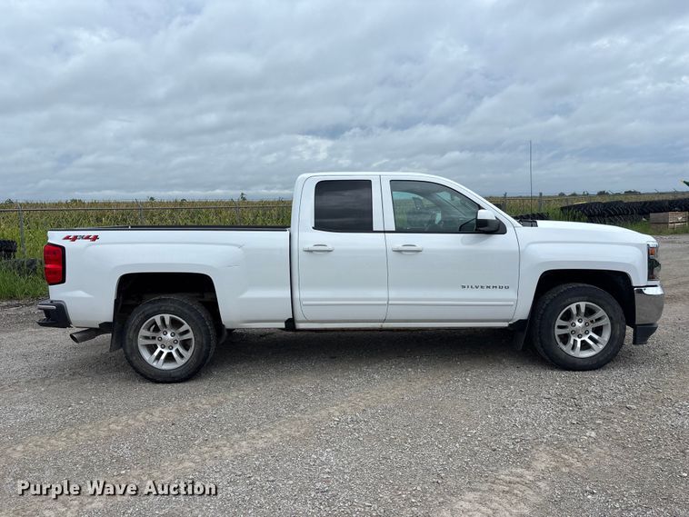image for item NM9944 2018 Chevrolet Silverado LT Ext. Cab pickup truck