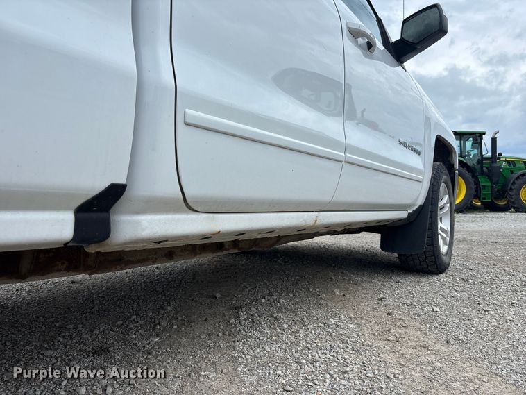image for item NM9944 2018 Chevrolet Silverado LT Ext. Cab pickup truck