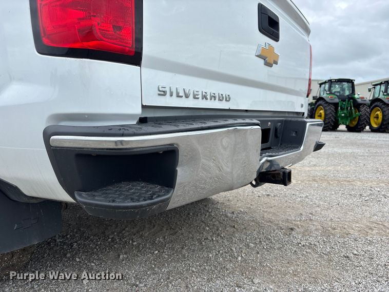 image for item NM9944 2018 Chevrolet Silverado LT Ext. Cab pickup truck