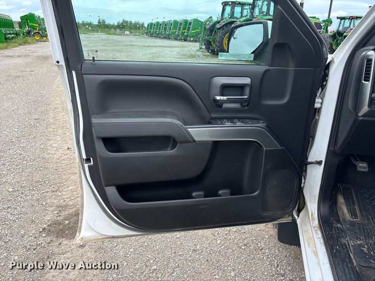 image for item NM9944 2018 Chevrolet Silverado LT Ext. Cab pickup truck