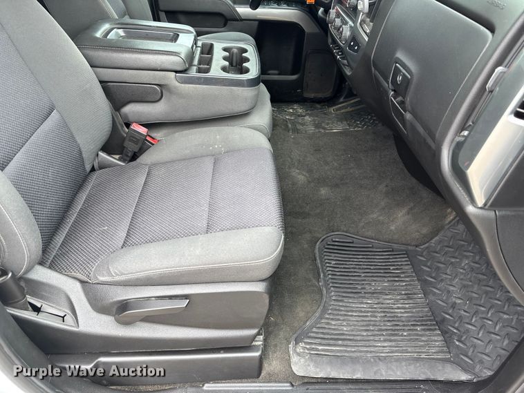 image for item NM9944 2018 Chevrolet Silverado LT Ext. Cab pickup truck