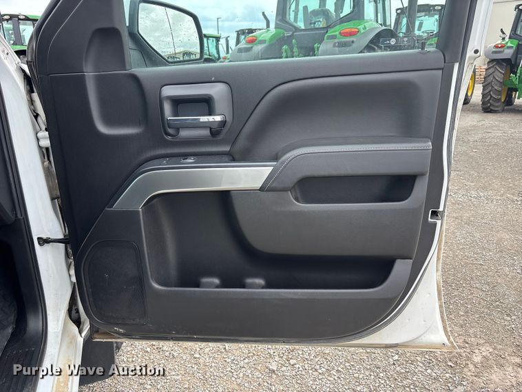 image for item NM9944 2018 Chevrolet Silverado LT Ext. Cab pickup truck