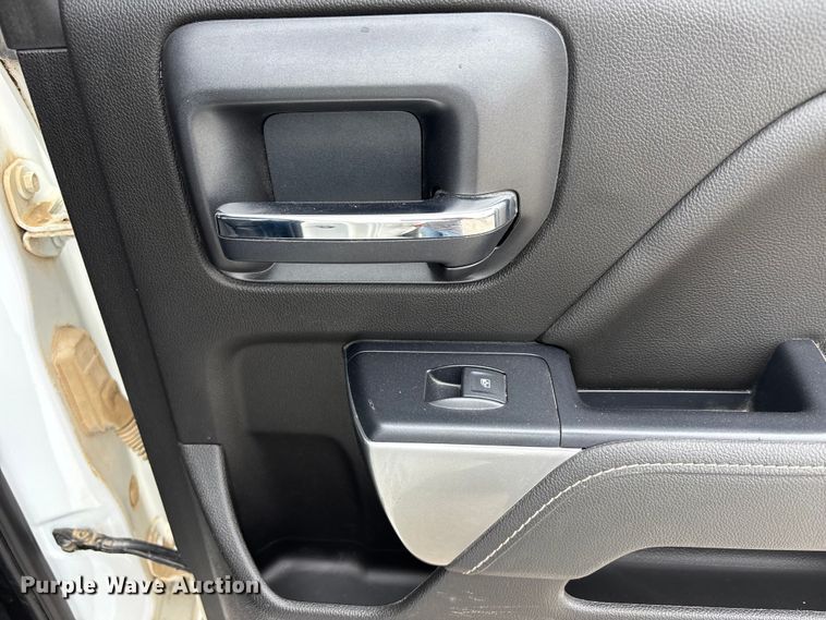 image for item NM9944 2018 Chevrolet Silverado LT Ext. Cab pickup truck