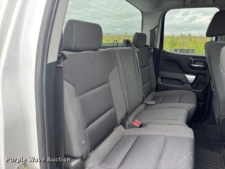 image for item NM9944 2018 Chevrolet Silverado LT Ext. Cab pickup truck
