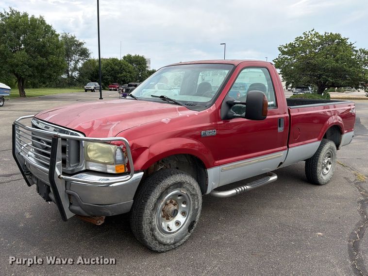 2003 Ford F250 Super Duty XLT pickup truck