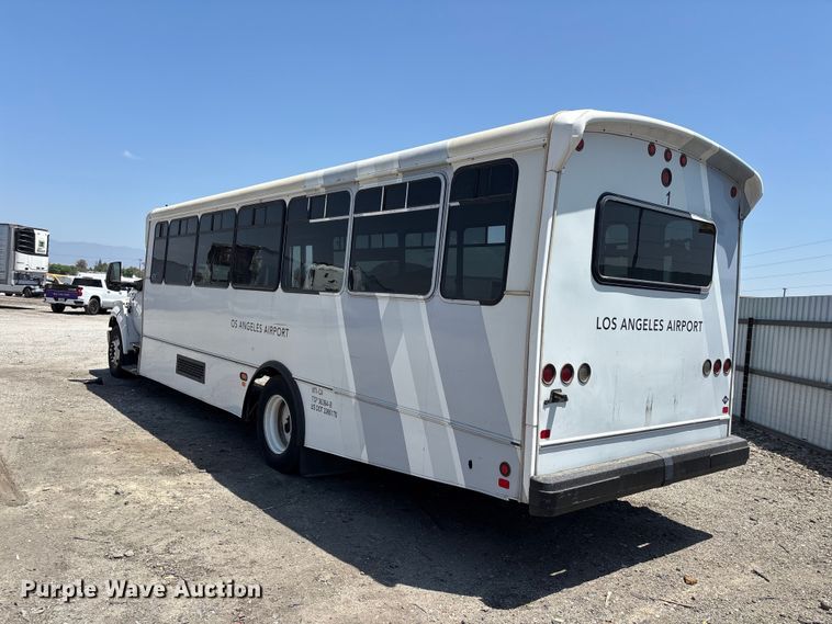image for item YA3495 2019 Ford F650 Super Duty shuttle bus