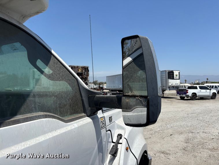 image for item YA3495 2019 Ford F650 Super Duty shuttle bus