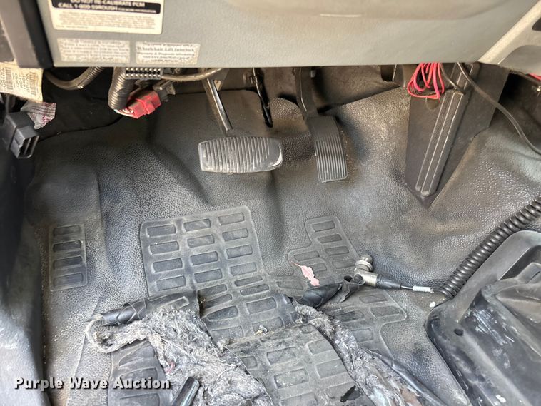 image for item YA3495 2019 Ford F650 Super Duty shuttle bus