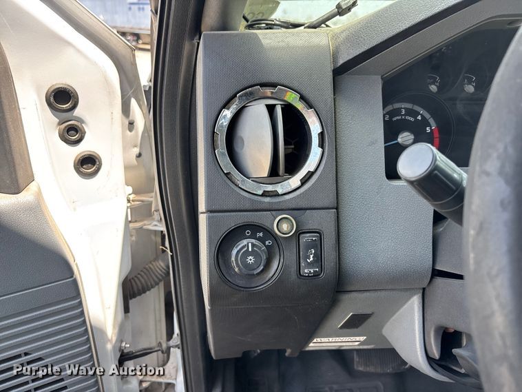 image for item YA3495 2019 Ford F650 Super Duty shuttle bus