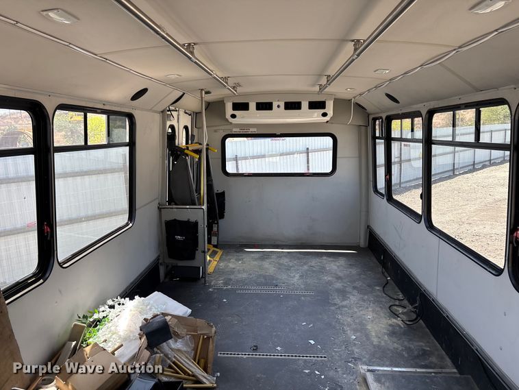 image for item YA3495 2019 Ford F650 Super Duty shuttle bus