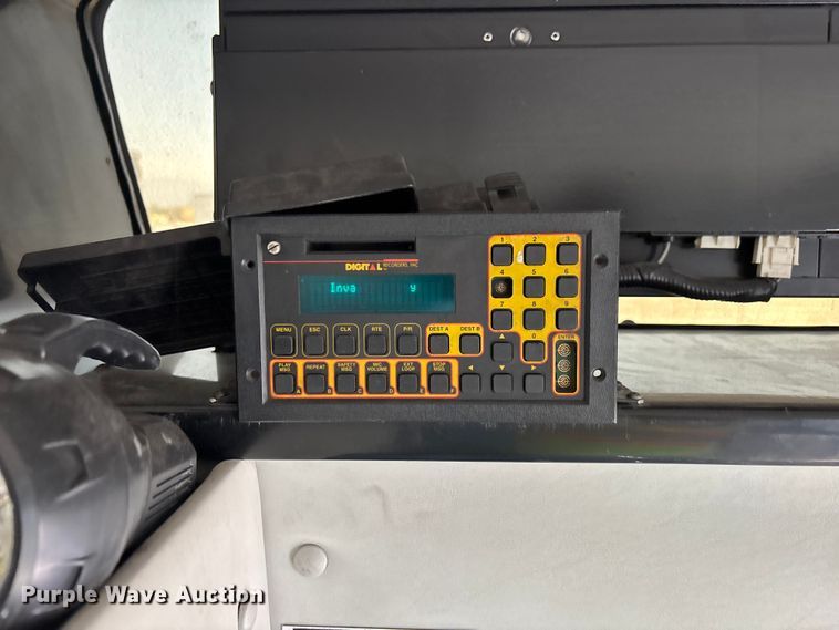 image for item YA3495 2019 Ford F650 Super Duty shuttle bus
