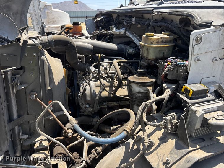 image for item YA3495 2019 Ford F650 Super Duty shuttle bus