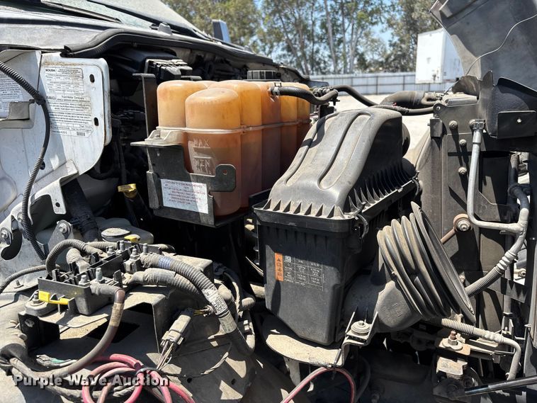 image for item YA3495 2019 Ford F650 Super Duty shuttle bus