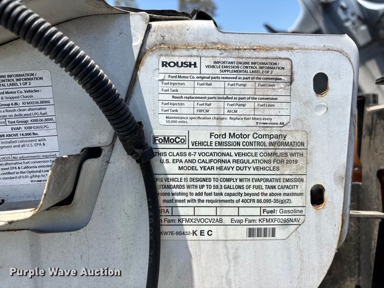 image for item YA3495 2019 Ford F650 Super Duty shuttle bus