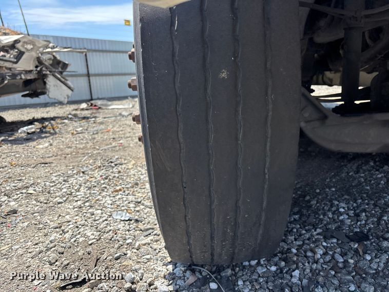 image for item YA3495 2019 Ford F650 Super Duty shuttle bus