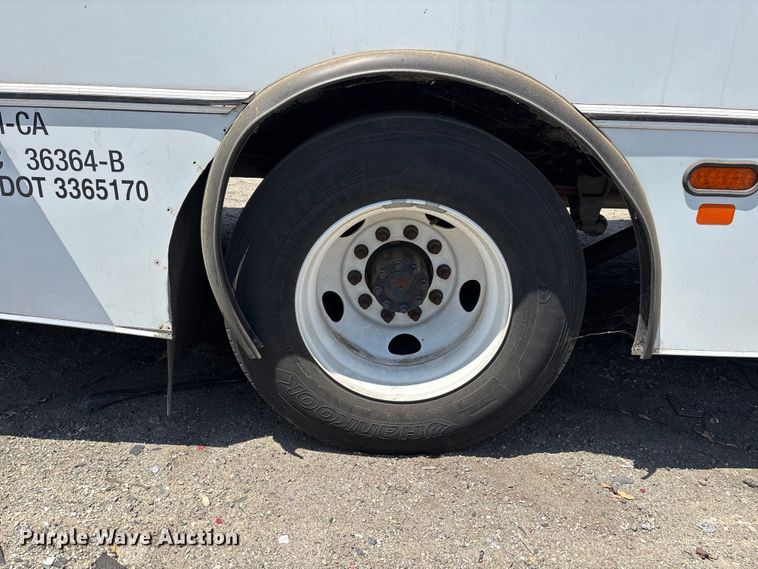 image for item YA3495 2019 Ford F650 Super Duty shuttle bus