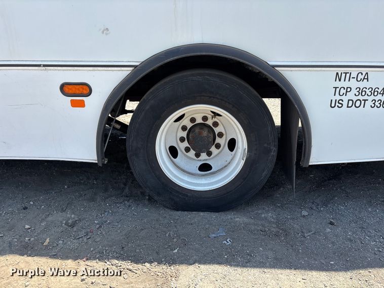 image for item YA3495 2019 Ford F650 Super Duty shuttle bus