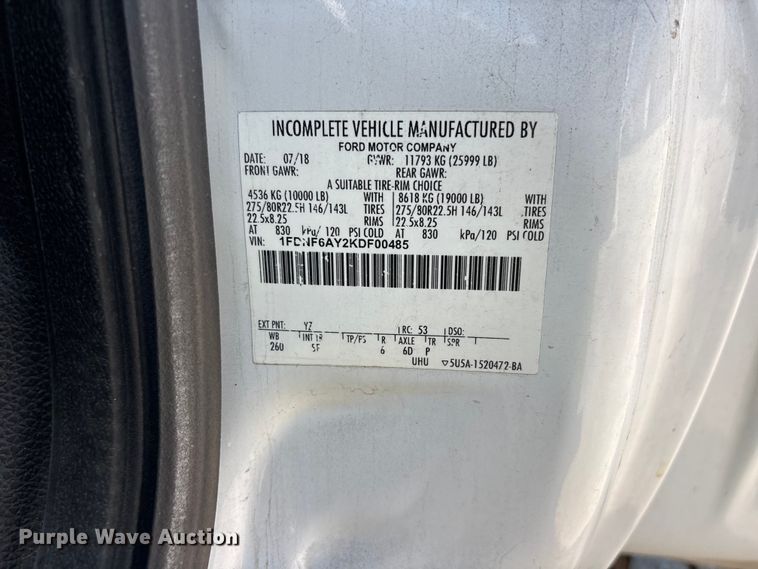image for item YA3495 2019 Ford F650 Super Duty shuttle bus