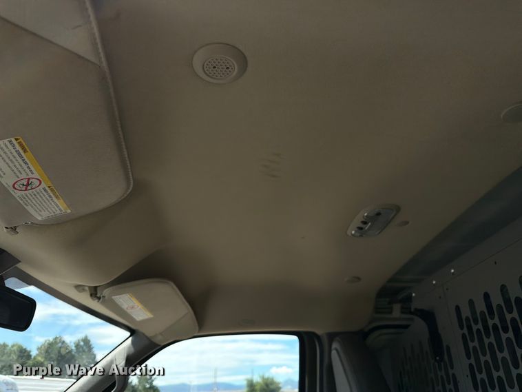 image for item YA3619 2021 Chevrolet Express 2500 van