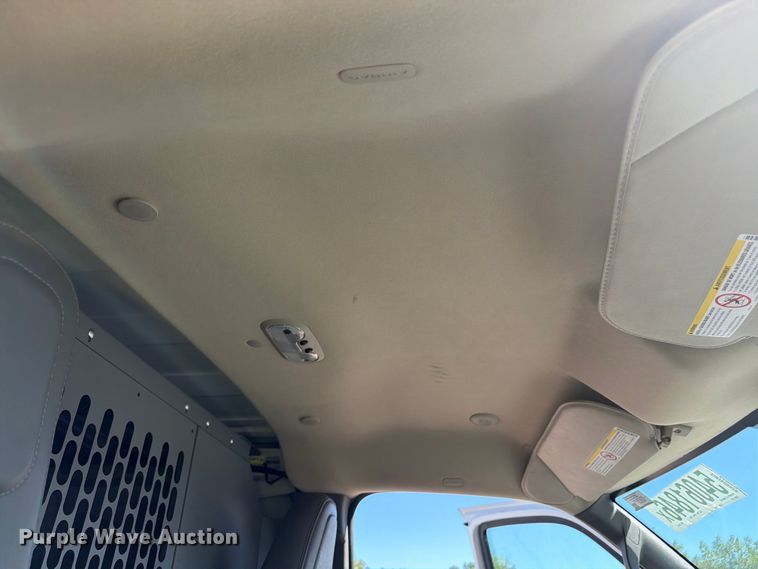 image for item YA3619 2021 Chevrolet Express 2500 van
