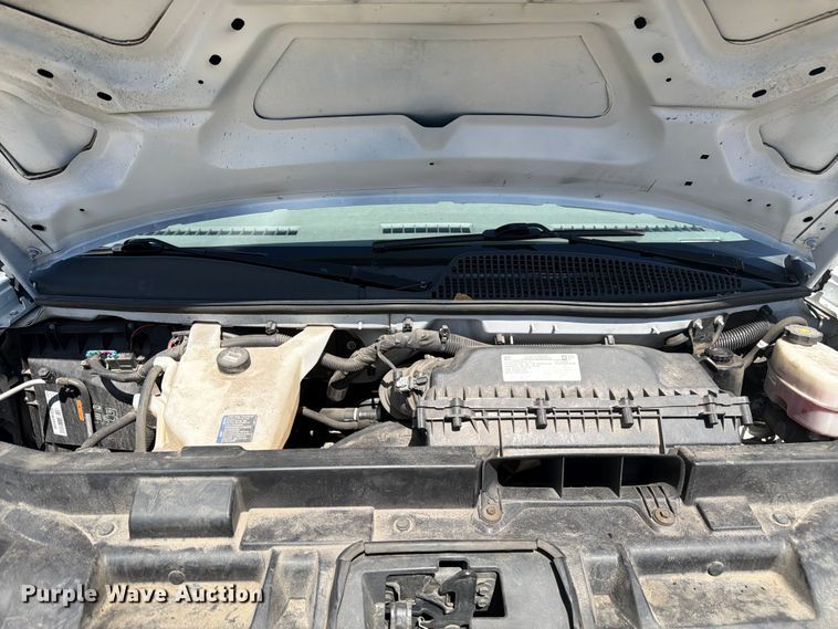 image for item YA3619 2021 Chevrolet Express 2500 van