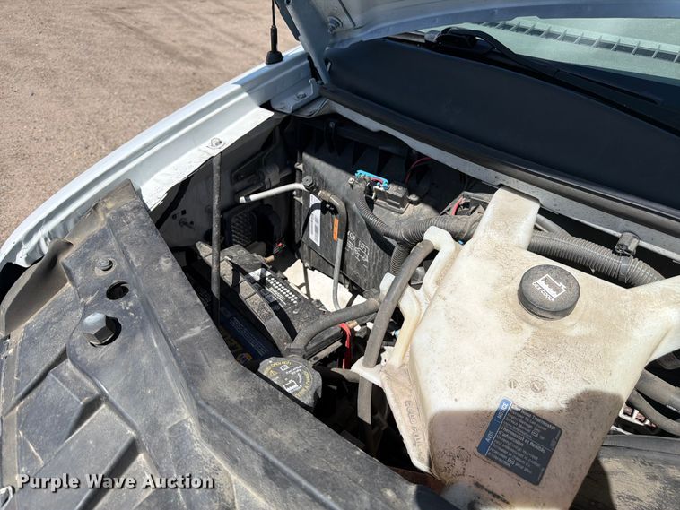 image for item YA3619 2021 Chevrolet Express 2500 van