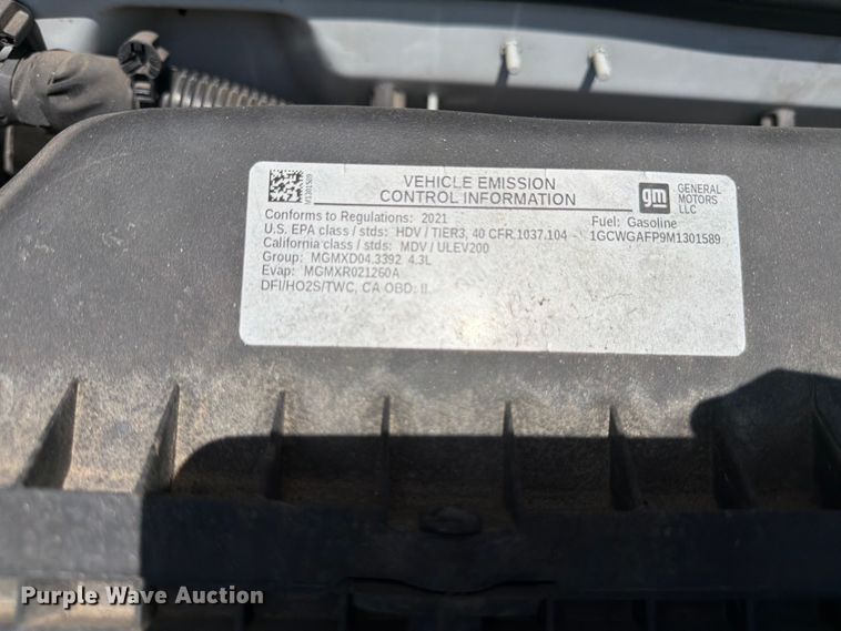 image for item YA3619 2021 Chevrolet Express 2500 van