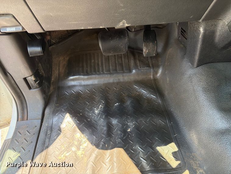 image for item YA4034 2013 Ford F150 pickup truck