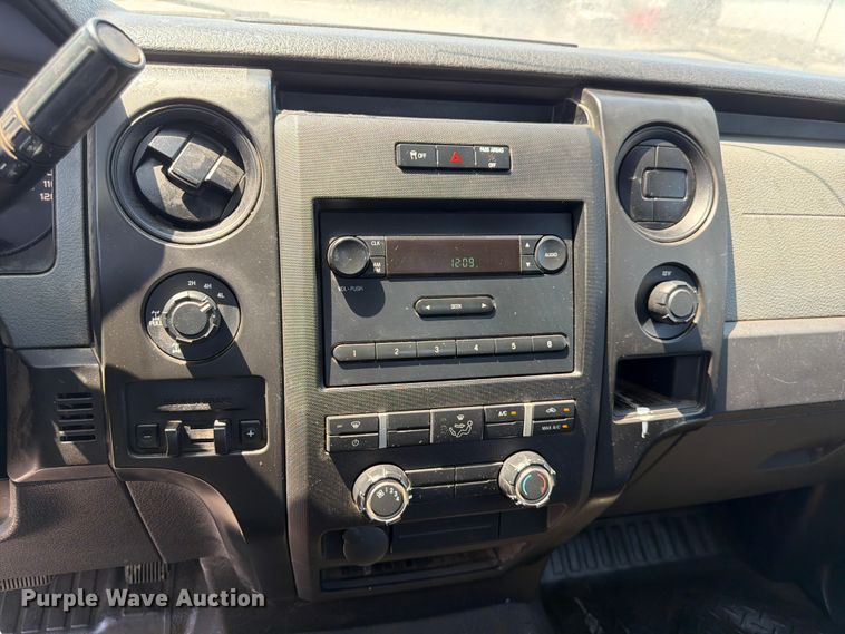 image for item YA4034 2013 Ford F150 pickup truck