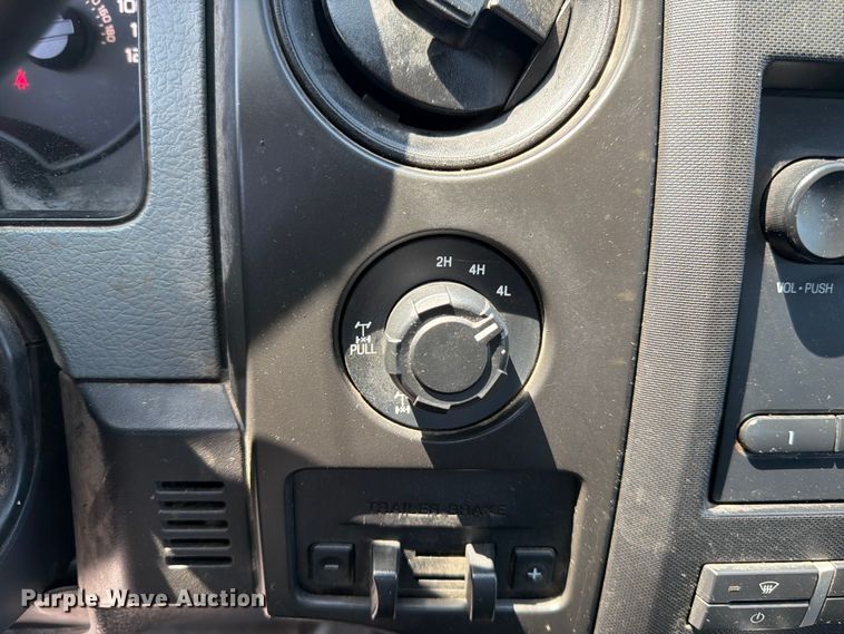 image for item YA4034 2013 Ford F150 pickup truck